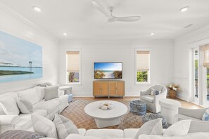 Smart TV - Luxury in Prominence South | 4BR + Bikes + Golf Cart, Near Seaside & Rosemary (Inlet Beach)