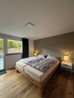 3 bedrooms, travel crib, free WiFi, bed sheets - Vacation home Natur.Zeit on the Eifelsteig - active - relax - enjoy (Simmerath)