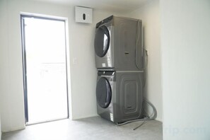 Unclassified image, 4 of 14, button - Kumho Ryokan for Female Travelers – Near Dongdaemun (Seoul)