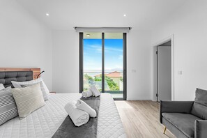 3 Schlafzimmer, Bügeleisen/Bügelbrett, Internetzugang, Bettwäsche