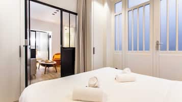 Apartment | 1 bedroom, laptop workspace, iron/ironing board, bed sheets