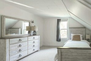 4 bedrooms, iron/ironing board, travel cot, WiFi