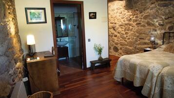 1 makuuhuone, silitysrauta/-lauta, internet, vuodevaatteet