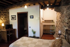 1 bedroom, iron/ironing board, Internet, bed sheets
