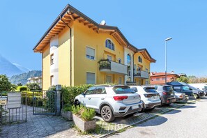 Family Apartment, Multiple Bedrooms (Torbole On the Moon) | Exterior