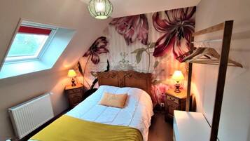 4 slaapkamers, een strijkplank/strijkijzer, wifi, beddengoed