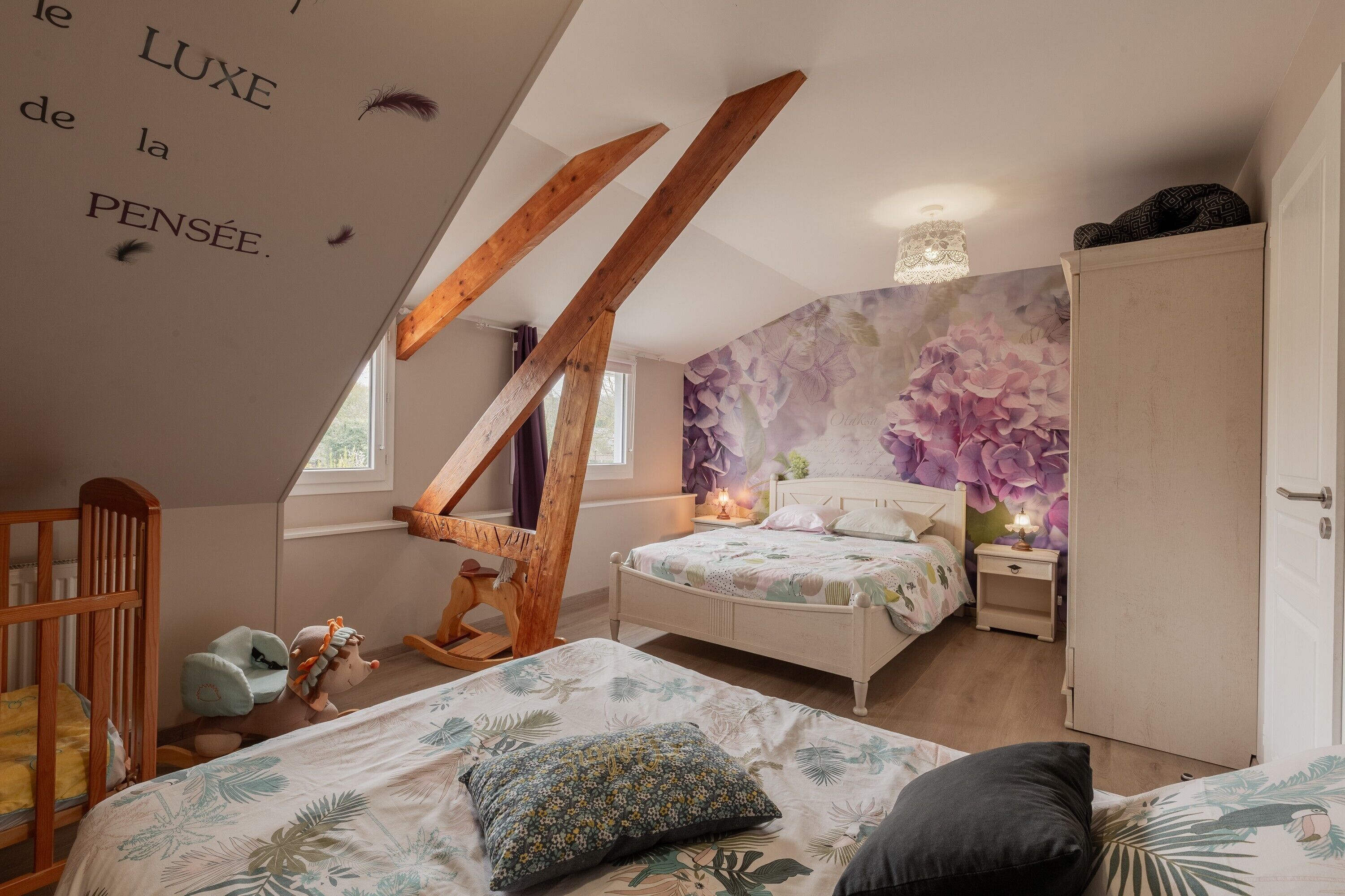 4 chambres, fer et planche à repasser, Wi-Fi, literie fournie