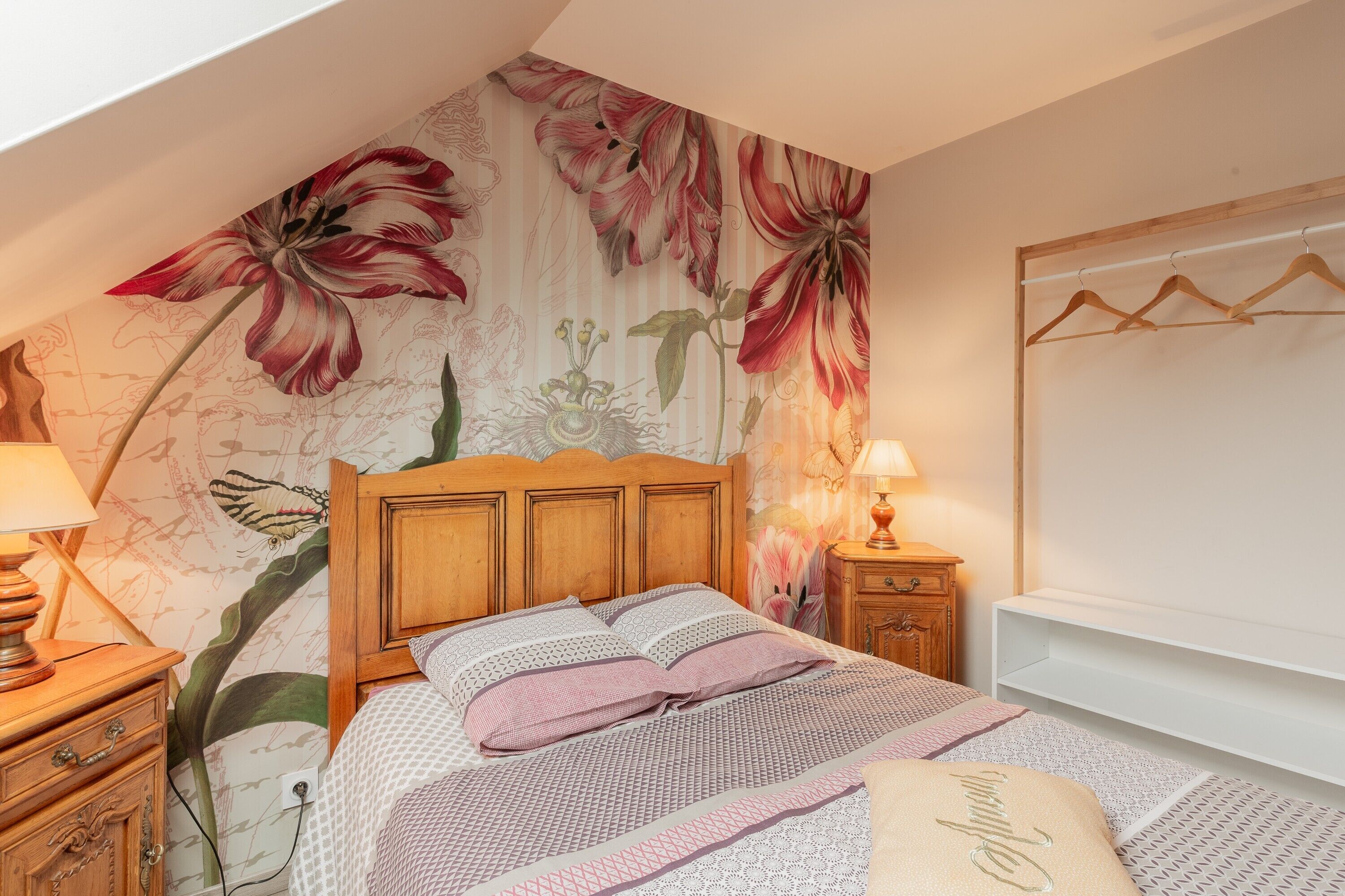 4 slaapkamers, een strijkplank/strijkijzer, wifi, beddengoed