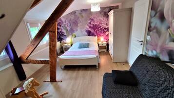 4 chambres, fer et planche à repasser, Wi-Fi, draps fournis