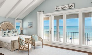 6 bedrooms, desk, iron/ironing board, free WiFi