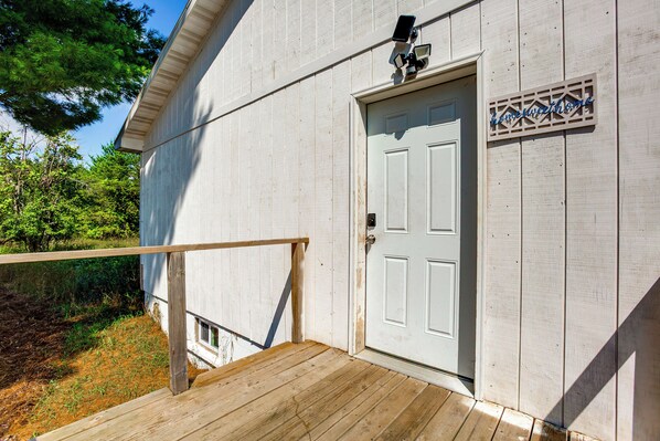 House (2 Bedrooms) | Interior - Swim, Fish & Explore: Quiet Bear Lake Gem! (Bear Lake)