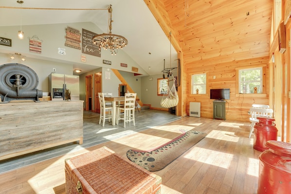 House (2 Bedrooms) | Interior