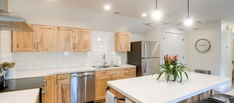 Ski, Hike, Explore: Modern Guest Suite in Rigby