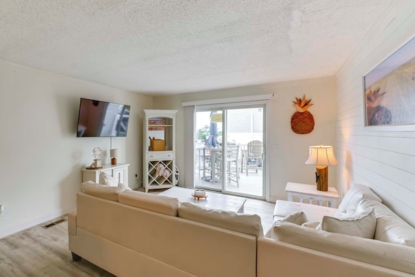 Apartment (4 Bedrooms) | Interior - Steps to Rehoboth Bay Marina! Condo w/ Pool Access (Dewey Beach)