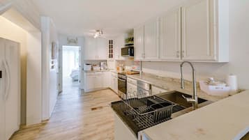 Apartment (4 Bedrooms) | Interior