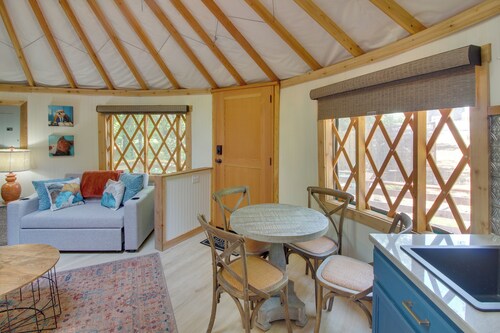 Unplugged Retreat! Unique Yurt w/ Deck in Smokies