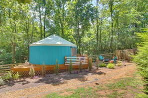 Apartment (0 Bedroom) | Interior - Unplugged Retreat! Unique Yurt w/ Deck in Smokies (Sparta)