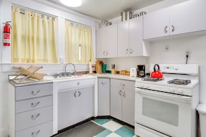 Apartment (1 Bedroom) | Interior