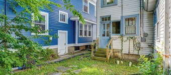 3 Mi to Dtwn Indy: 20th-century Apt w/ Fenced Yard