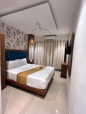 Double Room - Hotel Crystal Palace (Mumbai)