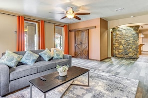 المنشأة من الداخل