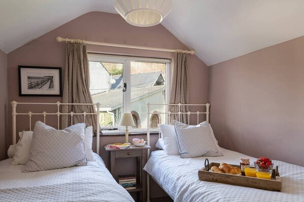 2 bedrooms, free WiFi, bed sheets