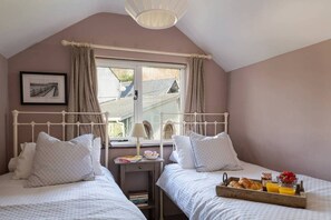 2 habitaciones, wifi gratis y ropa de cama