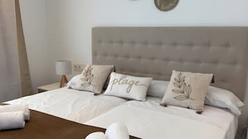 2 bedrooms, iron/ironing board, WiFi, bed sheets