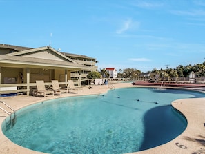 Piscine extérieure