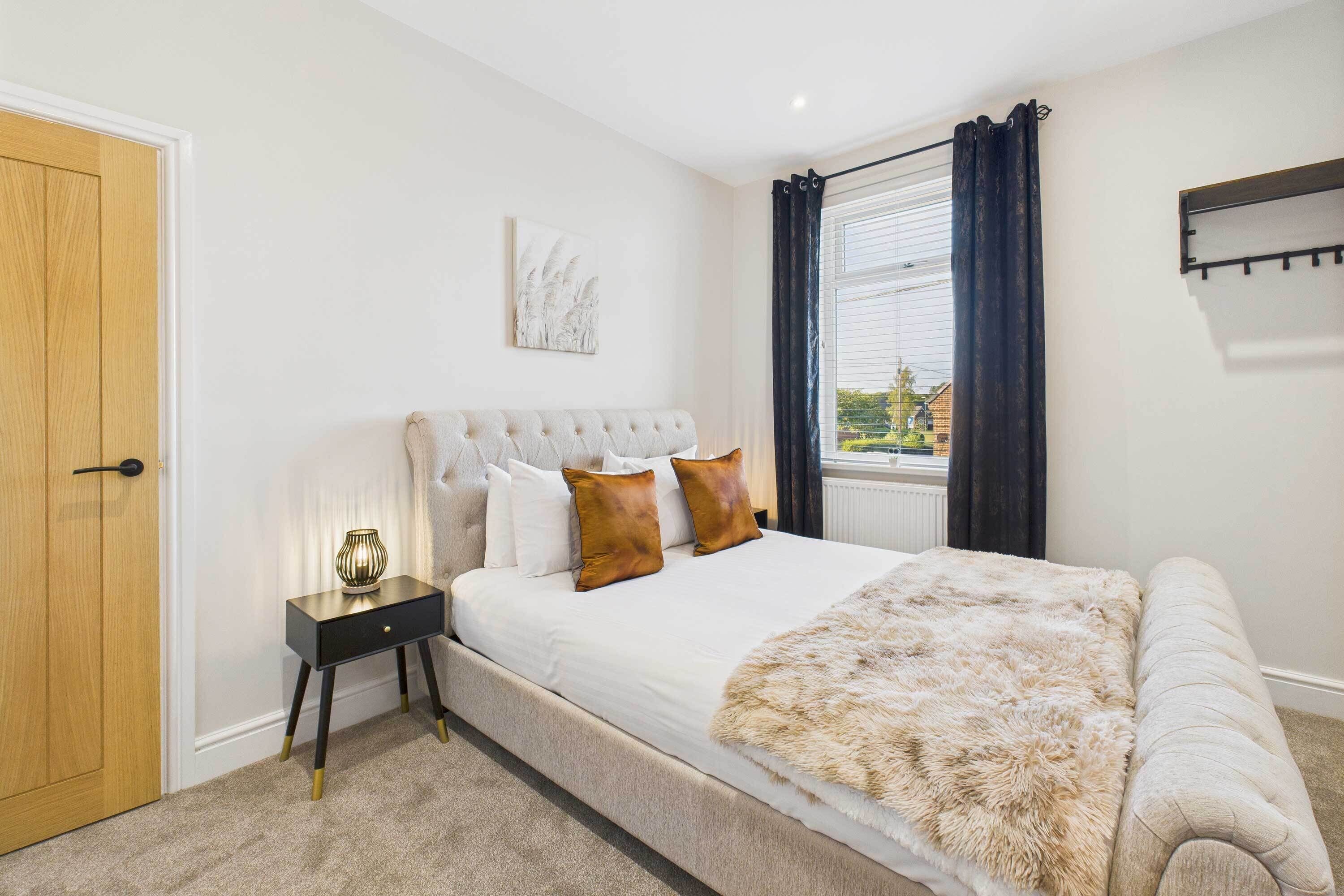 3 bedrooms, desk, iron/ironing board, WiFi