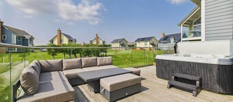 Host & Stay | Bayview Lodge