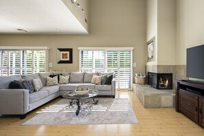 Smart TV - Tennis Villa #34 - Poolside, 2 bd, 2.5 ba, Permit #260674 (La Quinta)