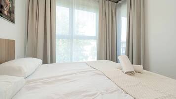 1 chambre, bureau, fer et planche Ă repasser, Wi-Fi