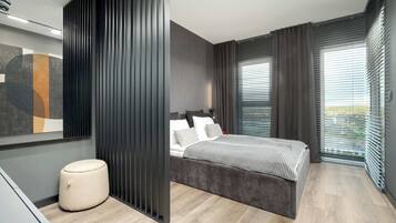 2 habitaciones, tabla de planchar con plancha, wifi y ropa de cama