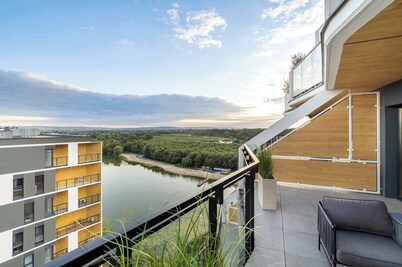 Spacious Apartment with Balcony | Parking, Lake View