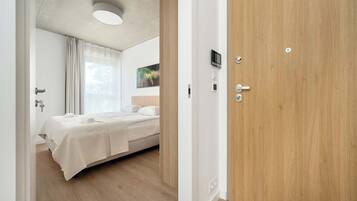 1 chambre, bureau, fer et planche à repasser, Wi-Fi