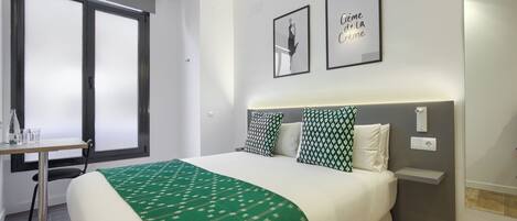 مكواة/لوح كي وواي فاي مجانًا