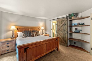 2 quartos, ferros/tábuas de passar roupa, acesso à internet