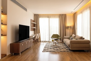 Apartment, Balcony | Living area