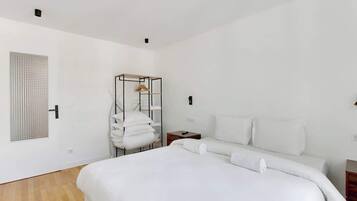 1 bedroom, iron/ironing board, WiFi, bed sheets