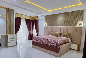 เพรสซิเดนเชียลอพาร์ทเมนท์ | โต๊ะทำงาน, พื้นที่ทำงานแบบใช้แล็ปท็อป, Wi-Fi ฟรี