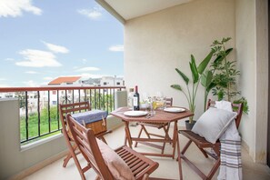 Apartment, 2 Schlafzimmer, Küche, Bergblick | Balkon