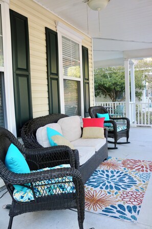 Terrace/patio - Happy Days in Old Town Bluffton (Bluffton)