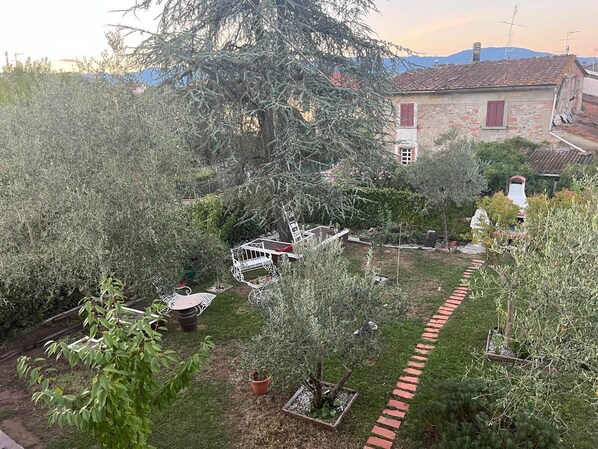 Property grounds - Lucciano Suite - Apartment with two bedrooms and bathroom (Quarrata)