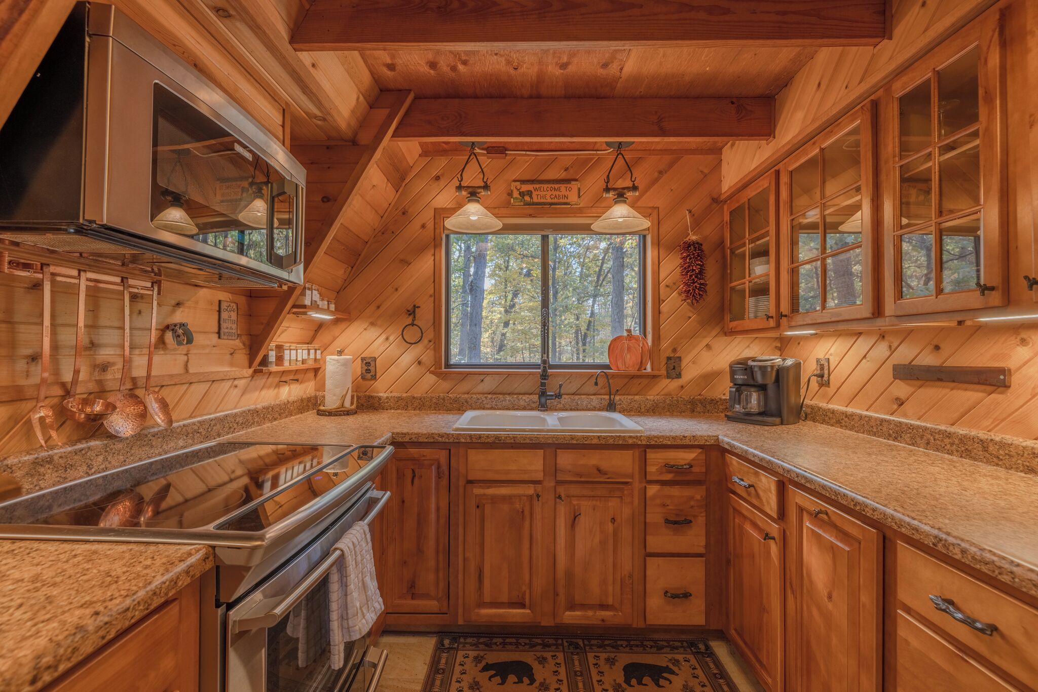 冰箱、微波炉、烤箱、炉灶