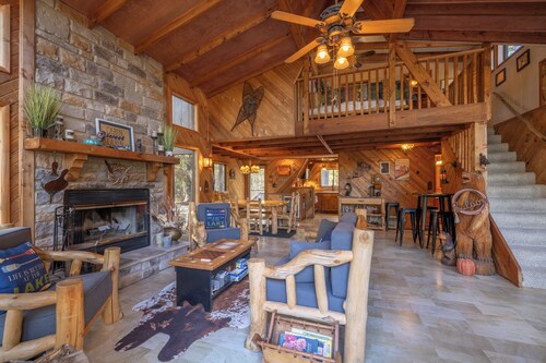 The Rustic at Hummingbird Hollow by Innsbrook Vacations!