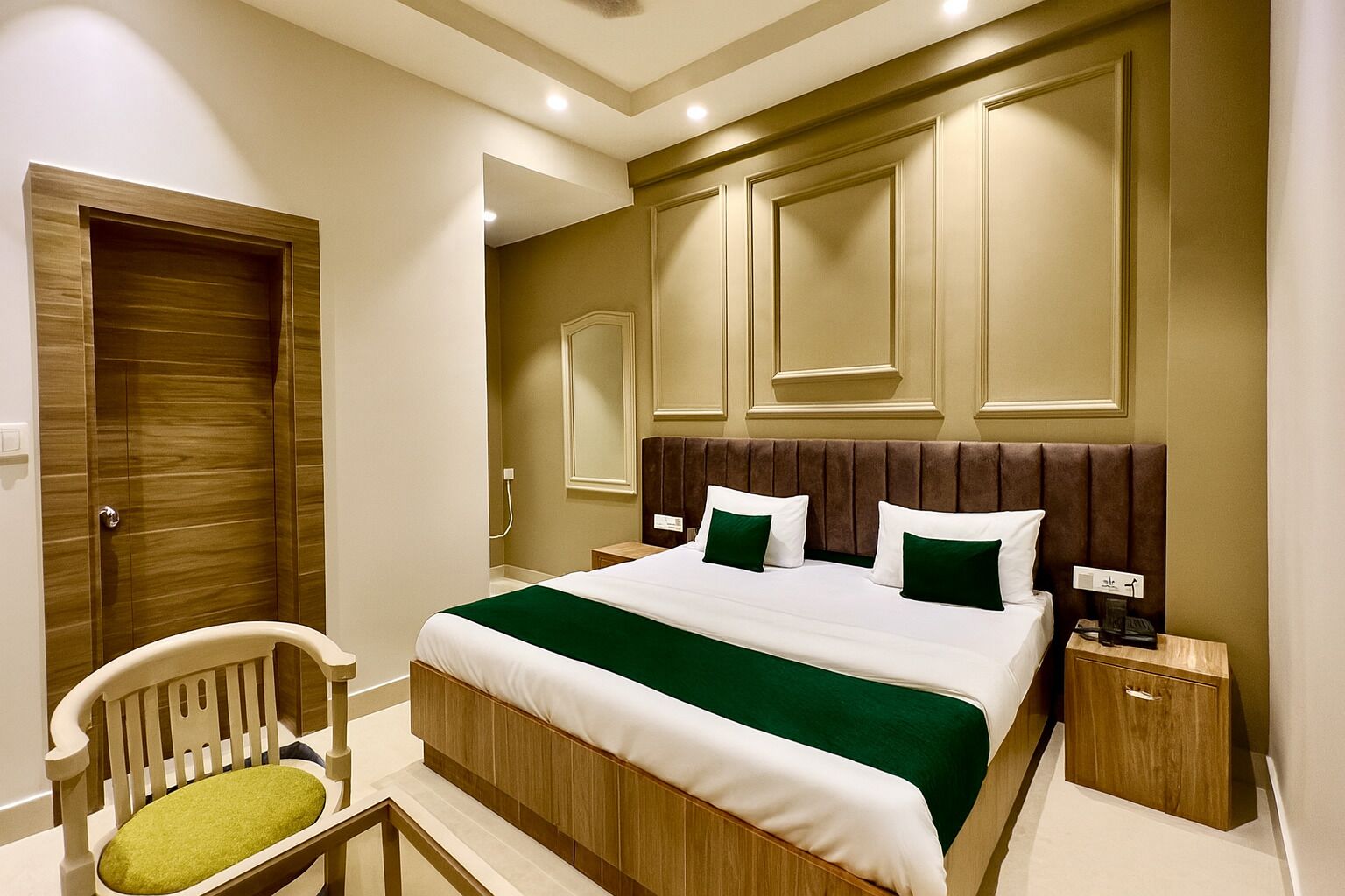 Standard Room | Egyptian cotton sheets, premium bedding, desk, laptop workspace