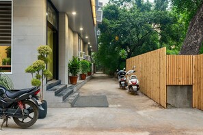 Ubetjent parkering (inkludert)