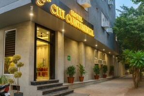 Property entrance - Hotel Citi Continental (New Delhi)