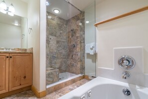 Room, 1 Bedroom | Bathroom | Towels, shampoo